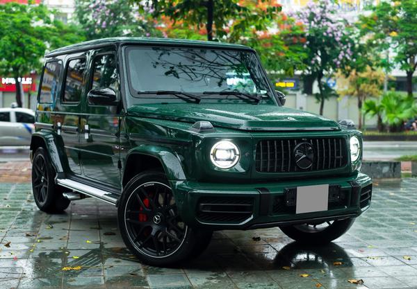 Cận cảnh Mercedes-AMG G 63 2022 màu hiếm Deep Green về Việt Nam với giá 14,8 tỷ đồng