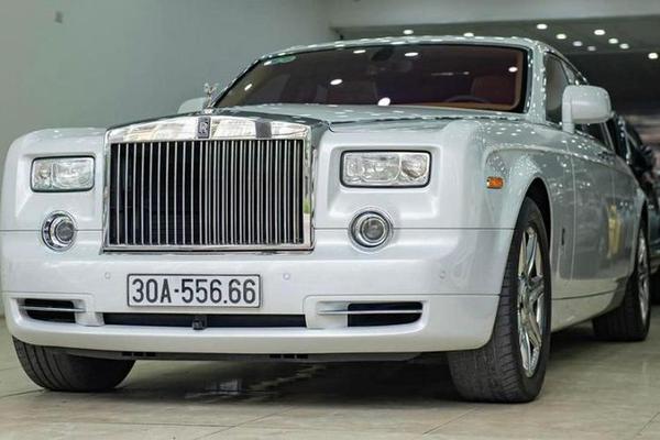 Rolls-Royce Phantom bản giới hạn biển số đẹp rao bán tại Hà Nội