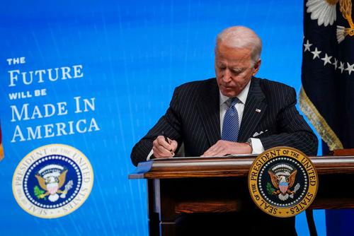 Tổng thống Joe Biden sẽ thay thế xe hạm đội thành xe điện được sản xuất tại Mỹ