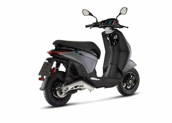 Piaggio ra mắt xe máy điện mới với nhiều công nghệ hiện đại