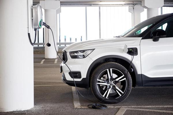 Volvo tái sử dụng các bộ phận trên ô tô quy mô lớn nhằm cắt giảm chi phí và khí thải CO2