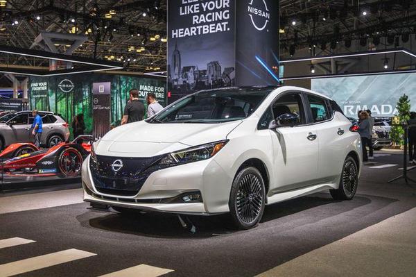 Nissan Leaf 2023 công bố giá bán với 2 tùy chọn cấu hình