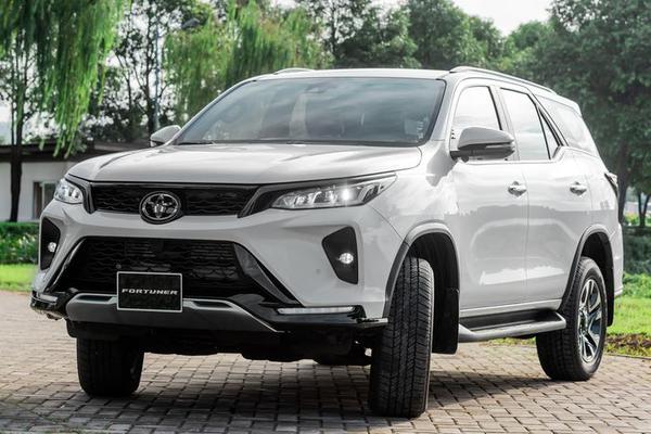 Toyota Fortuner thế hệ mới sẽ thêm tùy chọn động cơ Hybrid