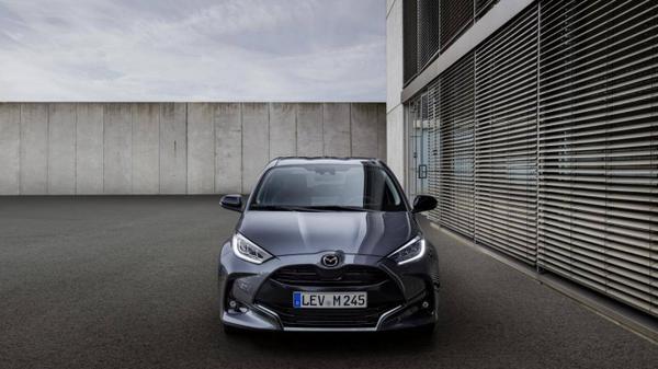 Chi tiết về Mazda2 Hybrid vừa ra mắt với khả năng tiết kiệm nhiên liệu tối ưu