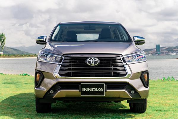 Chi tiết về Toyota Innova, cập nhật bảng giá tháng 01/2022