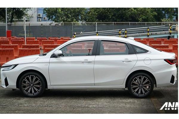 Toyota Vios 2023 vừa ra mắt Indonesia với giá từ 491 triệu đồng
