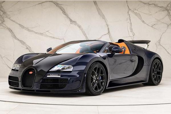 Hàng hiếm Bugatti Veyron Grand Sport Vitesse rao bán với giá "khủng"