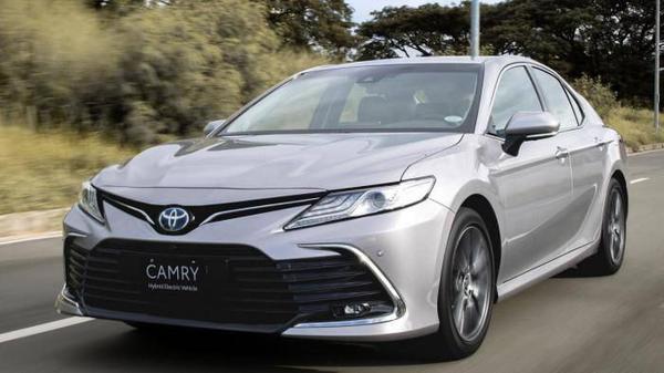 Toyota Camry 2022 ra mắt Philippines có gì đặc biệt ?