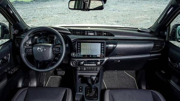 Toyota Hilux nhận được giải thưởng danh giá, trở thành mẫu bán tải của năm 2022