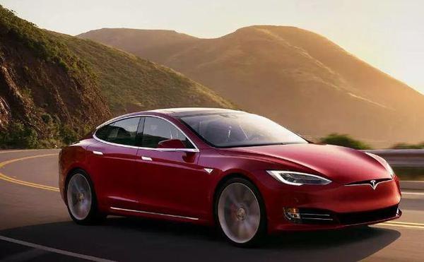 Tesla triệu hồi 119.000 chiếc Model S do lỗi chốt khóa mui xe