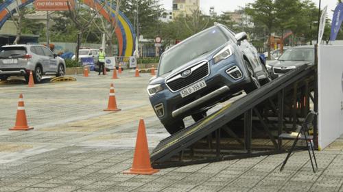 Subaru Forester thể hiện khả năng chinh phục địa hình vượt trội