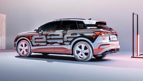 Lộ diện nội thất và công nghệ mới của Audi Q4 e-tron 2021