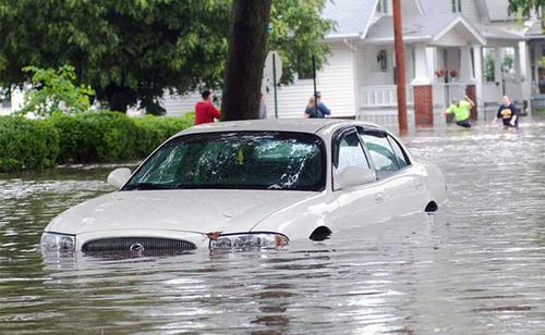 Liệu có được bảo hiểm bồi thường khi ô tô bị ngập do mưa bão ?