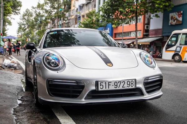 Porsche 911 Turbo S 2016 "xuống phố" với diện mạo mới đầy thu hút