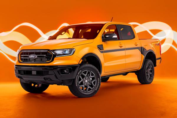 Ford Ranger 2022 phiên bản màu cam đầy nổi bật, thu hút