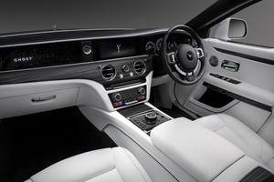 Rolls-Royce vẫn kiên định quan điểm ưu tiên sự sang trọng hơn công nghệ mới.