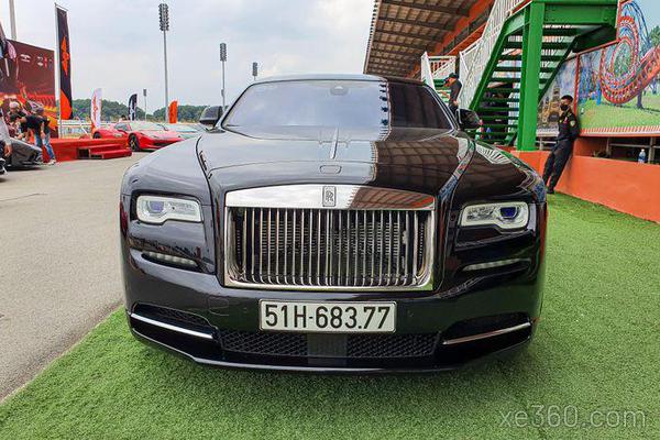 Rolls-Royce Wraith của ông Nguyễn Quốc Cường được trang bị bộ mâm Vossen