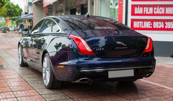 Jaguar XJL Portfolio lăn bánh hơn 6.000km rao bán lỗ 3 tỷ đồng tại Hà Nội