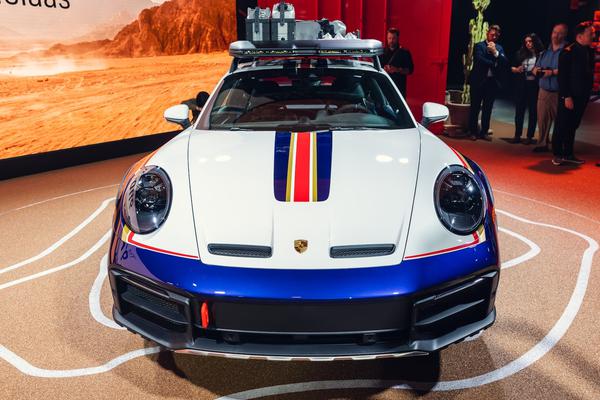 Porsche 911 Dakar bản cao cấp nhất