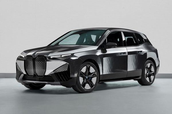 BMW ra mắt công nghệ độc đáo, có thể đổi màu sơn ngoại thất