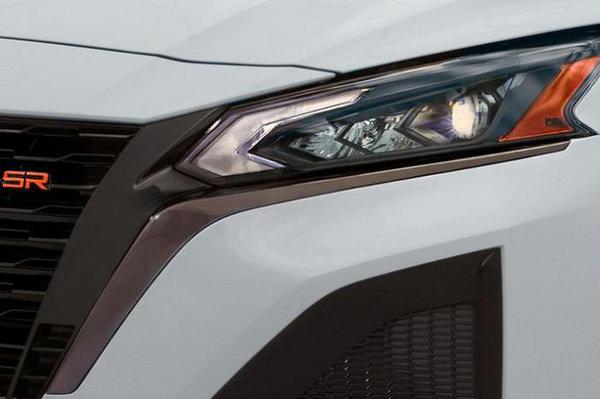 Khám phá Nissan Altima 2023 vừa ra mắt, tạo sức ép lên Toyota Camry
