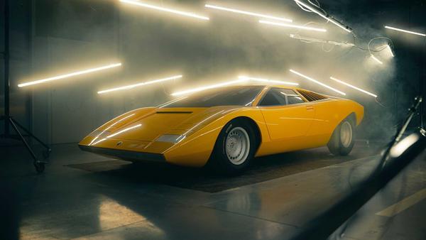 Lamborghini "tái sinh" siêu xe Countach LP 500 Prototype 50 năm tuổi