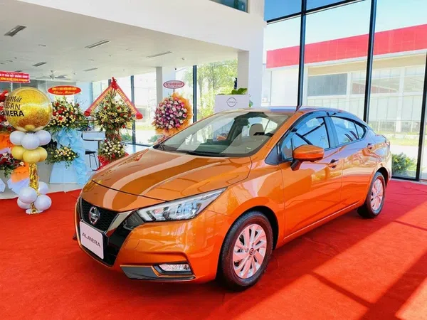 Nissan Almera 2021 giảm giá cuối năm lên đến 64 triệu đồng