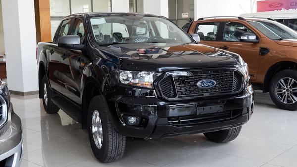 Ford Ranger bán kèm "lạc" đến 75 triệu đồng tại đại lý