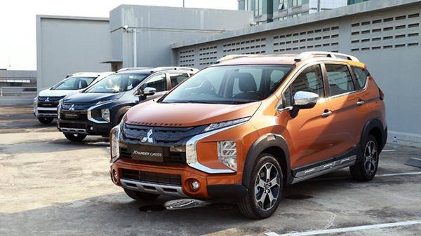 Giá lăn bánh Mitsubishi Xpander Cross tháng 4/2022, ưu đãi 50% phí trước bạ kèm quà tặng