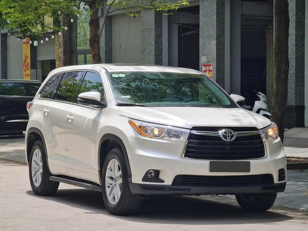 SUV 7 chỗ nhập Mỹ - Toyota Highlander 2014 rao bán với giá chỉ hơn 1 tỷ đồng