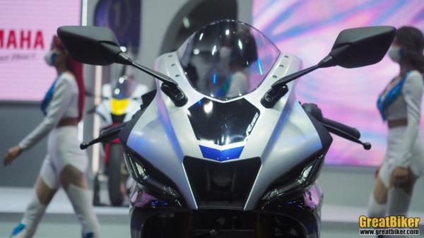Yamaha R15 V4 ra mắt tại Thái Lan với giá từ 78 triệu đồng
