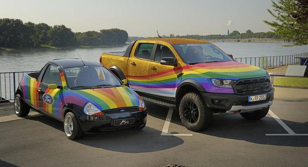 Ford sản xuất Ranger Raptor phiên bản Very Gay đáp trả người kì thị LGBT