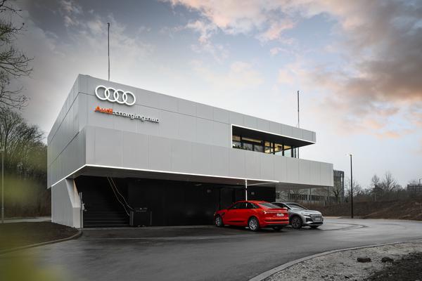 Trạm sạc cho xe điện của Audi chính thức hoạt động