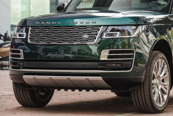 Range Rover SVAutobiography 2021 với màu sơn xanh giá 13 tỷ đồng tại Việt Nam
