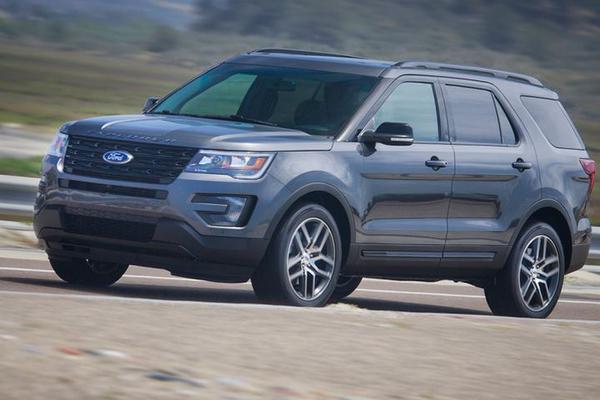 Ford triệu hồi hơn 670.000 chiếc Explorer tại Bắc Mỹ do lỗi hệ thống treo sau