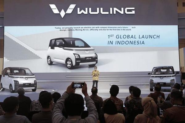 Ô tô điện Wuling Air EV 2022 với giá chỉ từ 381 triệu đồng tại Đông Nam Á