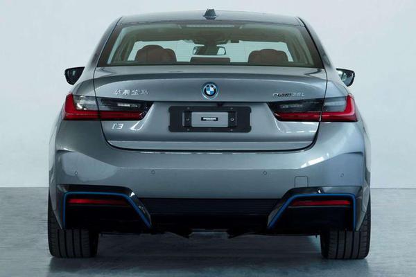 BMW 3-Series bản chạy điện ra mắt, phạm vi di chuyển hơn 500 km