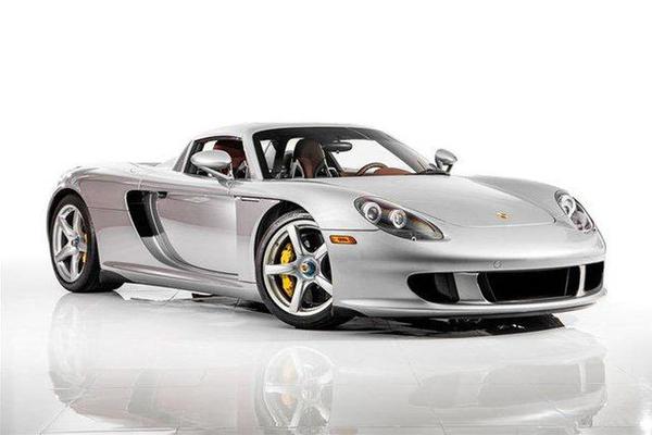 Porsche Carrera GT hàng hiếm rao bán giá 3,5 triệu USD