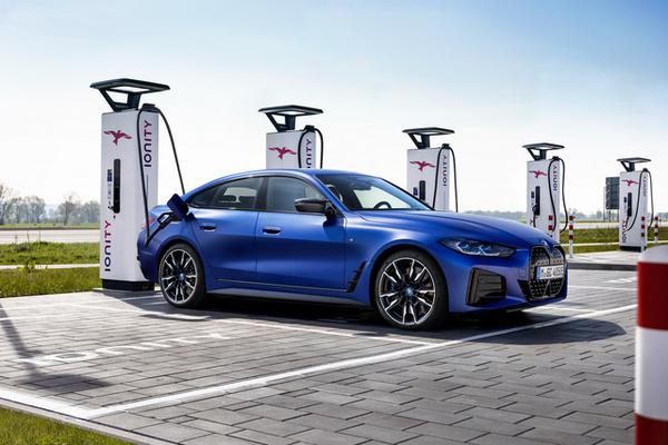 BMW 5-Series, 7-Series, X1 sẽ sớm có bản thuần điện tương ứng BMW i5, i7 và iX1