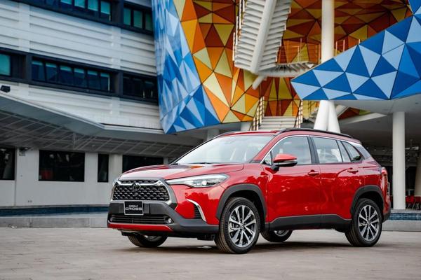 Doanh số bán xe Toyota Việt Nam tháng 10/2021, Corolla Cross tăng trưởng vượt trội