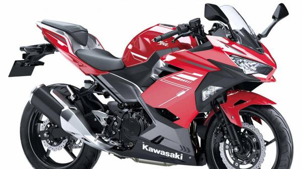 Kawasaki Ninja 250 phiên bản nâng cấp ra mắt và có giá khoảng 136,8 triệu đồng