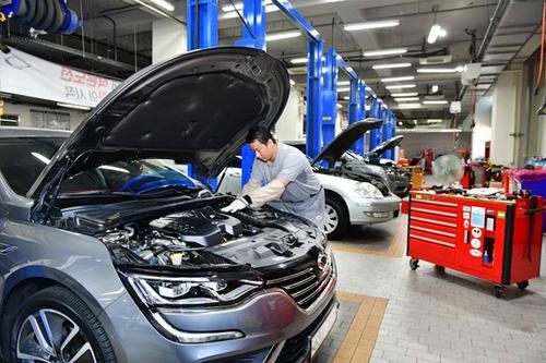 Renault Samsung Motors cắt giảm nhân lực trước tình hình kinh doanh tuột dốc bị ảnh hưởng bởi COVID -19