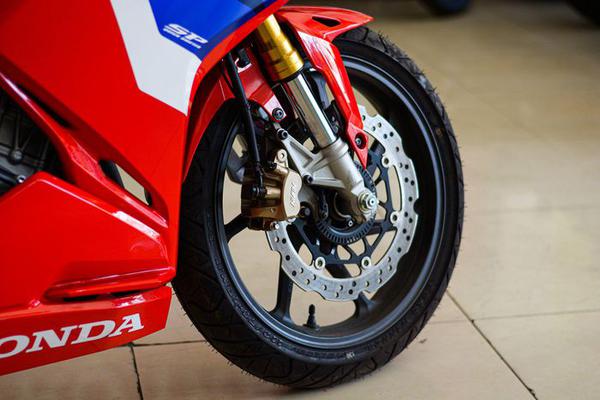 Honda CBR250RR 2022 giá 180 triệu đồng tại Việt Nam có gì đặc biệt ?