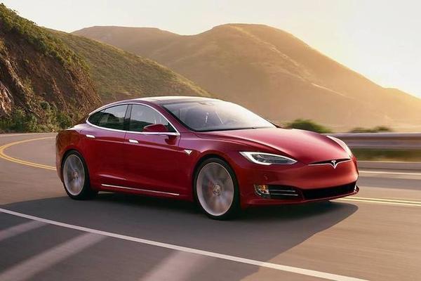 Tesla triệu hồi hơn 1.000 xe bị lỗi trợ lực lái sau vụ tai nạn chết người ở Trung Quốc