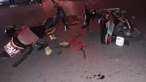 Hai xe máy tông nhau giữa đêm tại Quảng Ninh, tài xế bị thương nặng phải đi cấp cứu