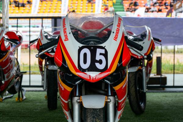 Honda NSF100 tham gia Giải đua mô tô cho tay đua dưới 18 tuổi