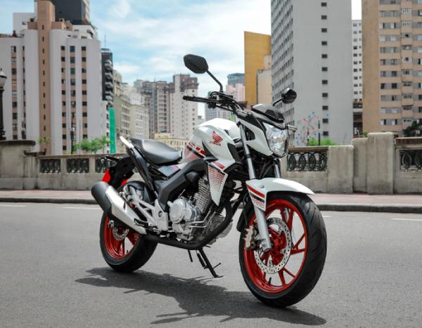 Chiêm ngưỡng Honda CB Twister 2022 vừa ra mắt