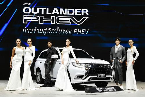 Mitsubishi Outlander PHEV ra mắt tại Thái Lan với động cơ mạnh mẽ cùng khả năng tiết kiệm nhiên liệu ấn tượng