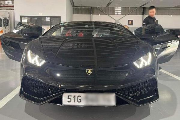 Lamborghini Huracan chính hãng "chạy lướt" rao bán với giá 16 tỷ đồng