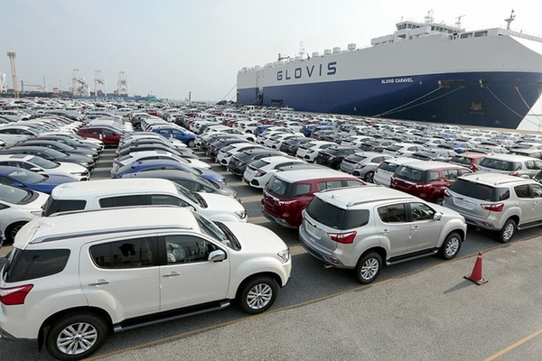 Tháng 11/2022,lượng xe ôtô nhập khẩu về Việt nam tăng kỷ lục